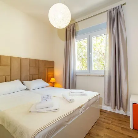 Idassa Family House Apartmán *